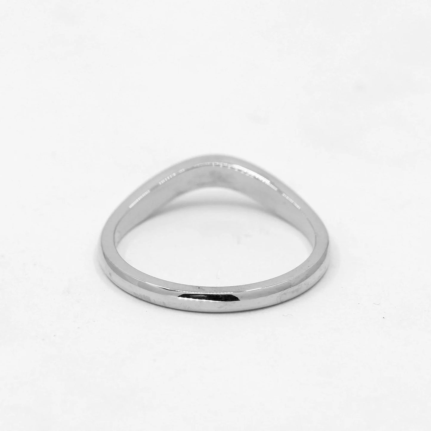 14K 2.5MM CURVED BAND