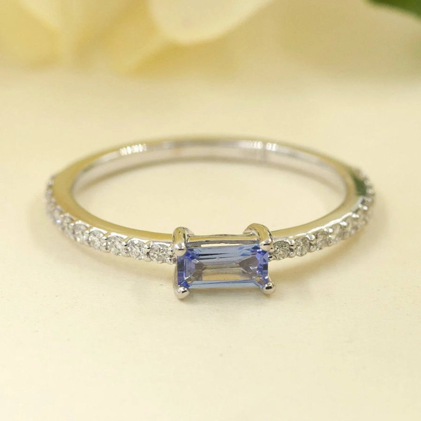 14K BAGUETTE TANZANITE DIAMOND RING