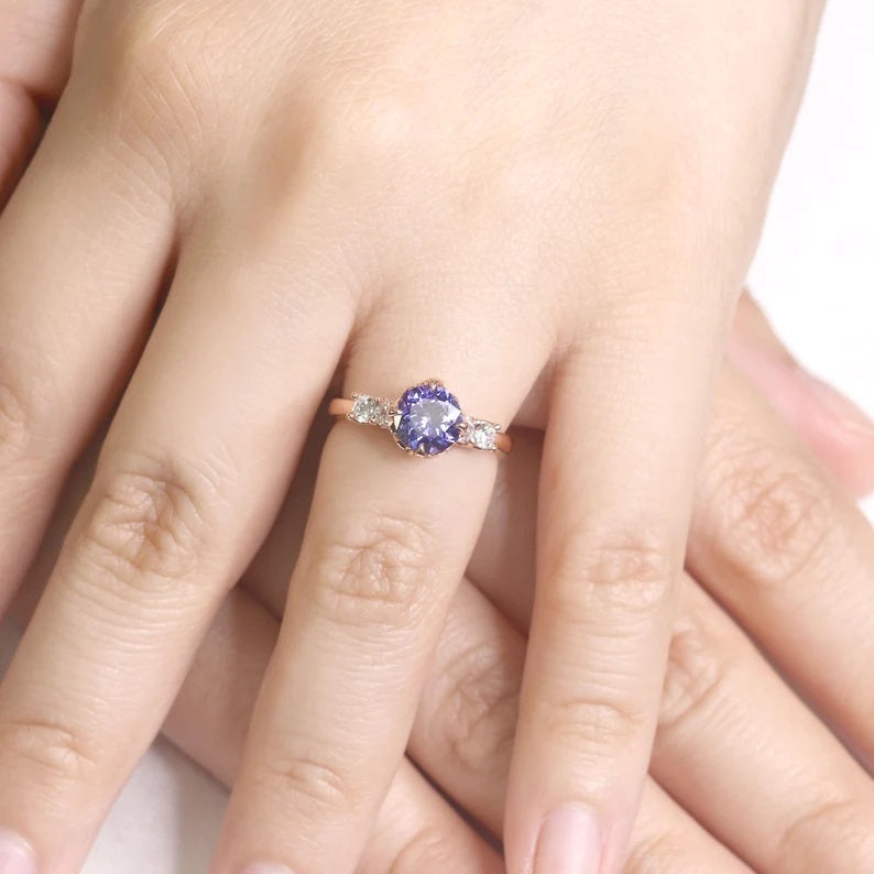 14K TANZANITE DIAMOND RING