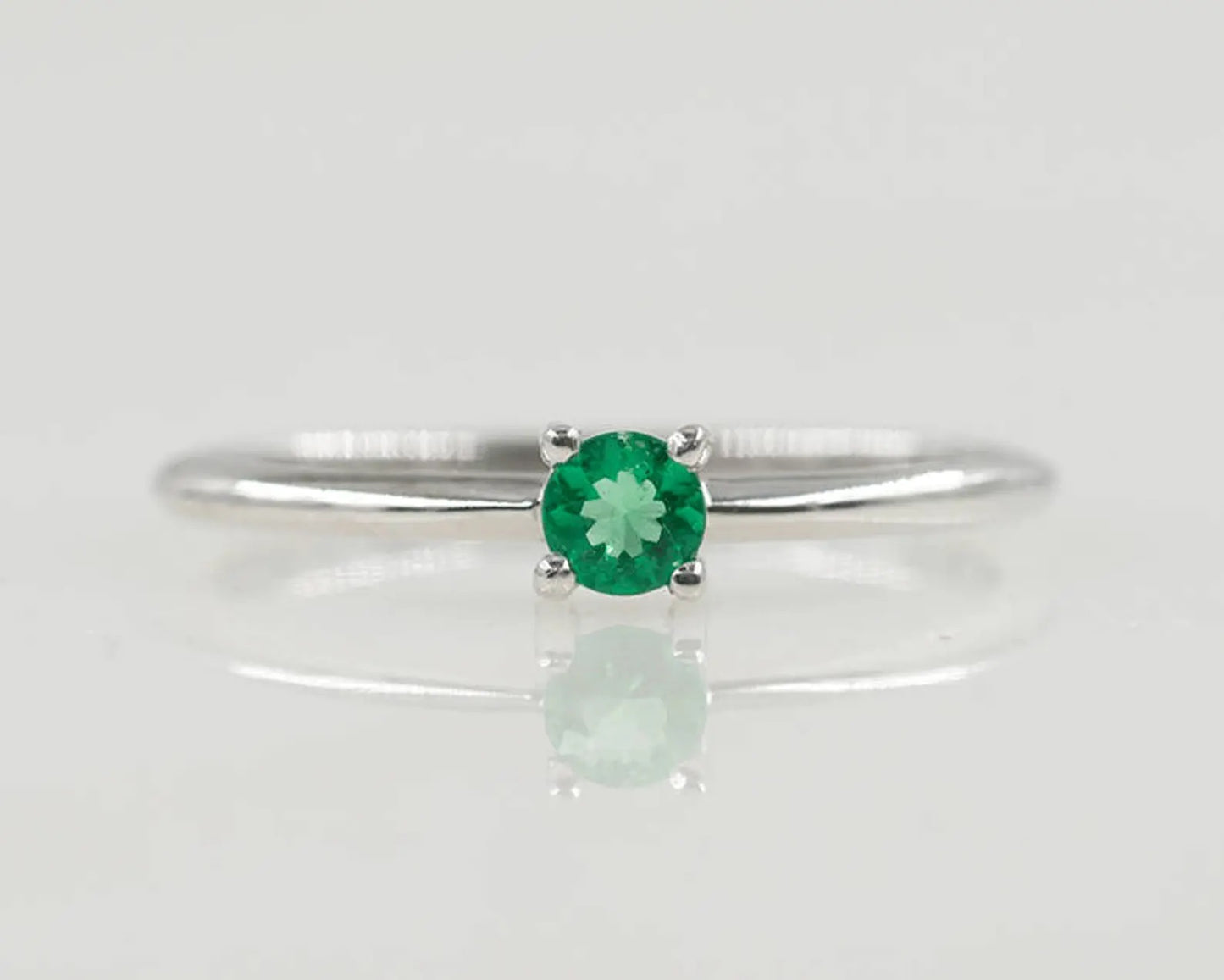 14K 0.15CT EMERALD SOLITAIRE RING