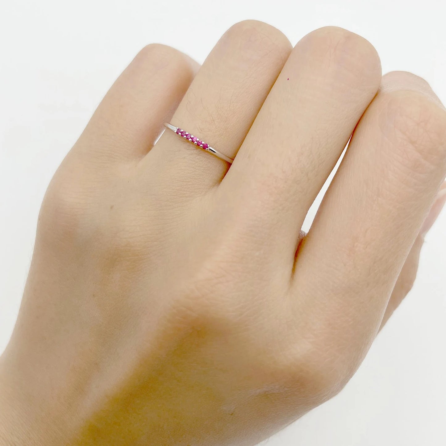 14K 6 RUBY 1.2MM BAND