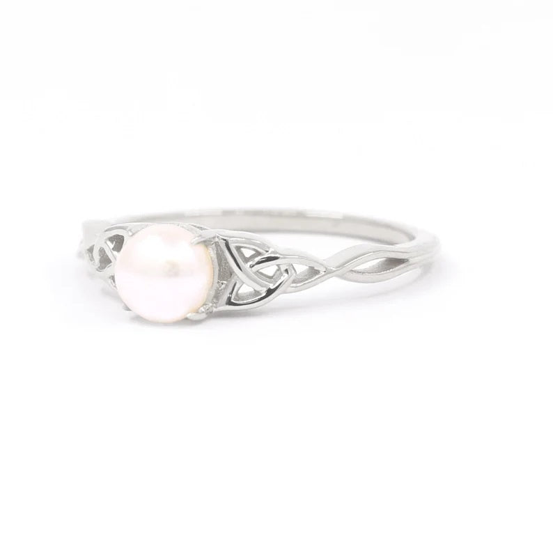 14K PEARL TWIST RING