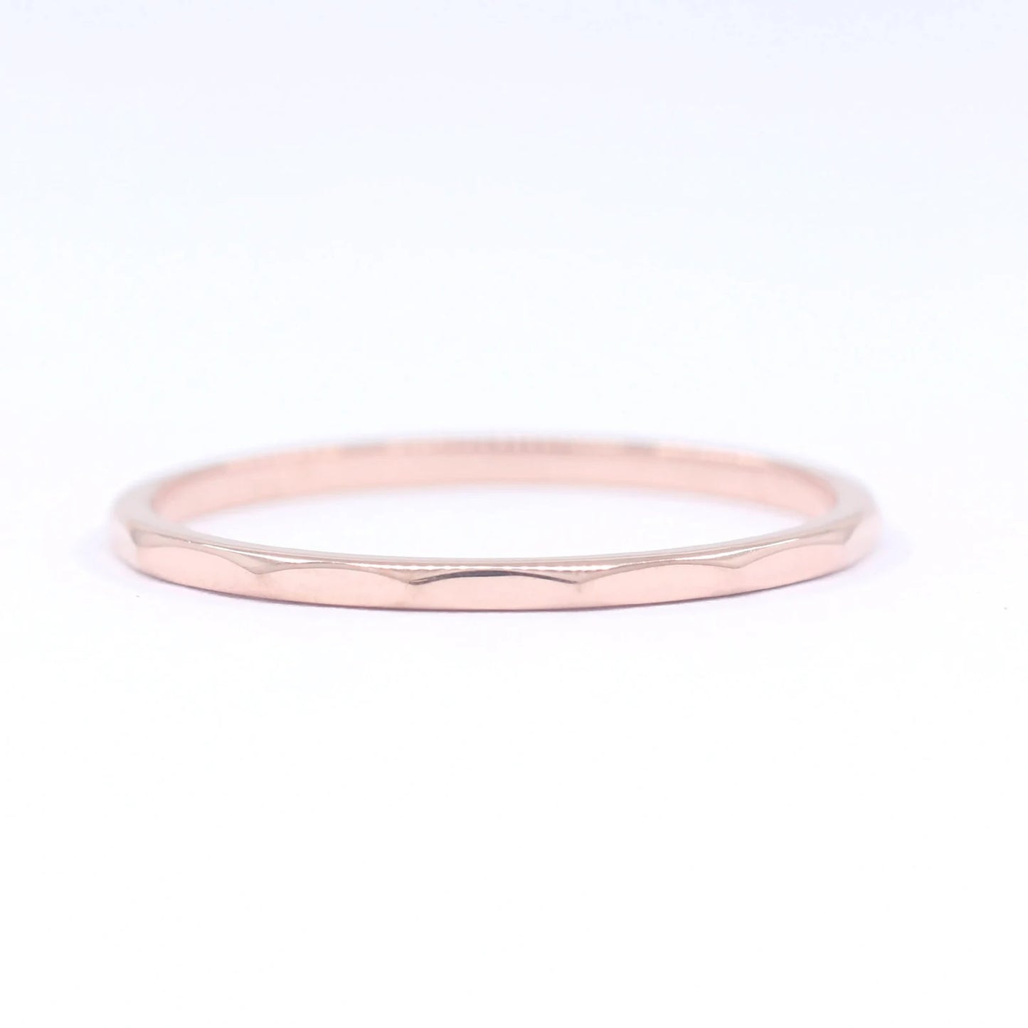 14K 1.2MM FACET PATTERN BAND