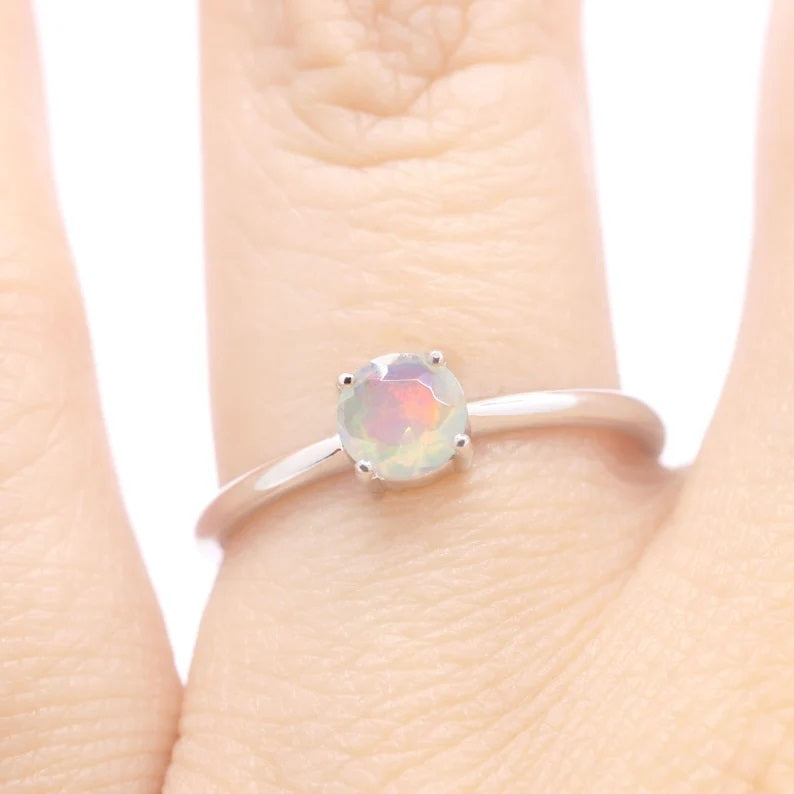 14K DIAMOND CUT OPAL SOLITAIRE RING