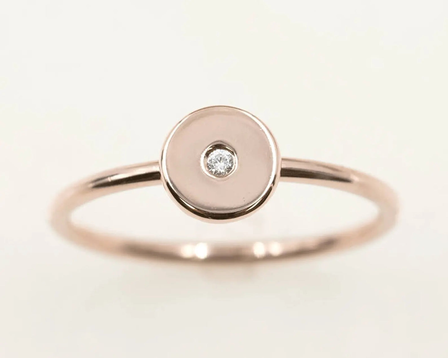 14K DIAMOND CIRCLE RING