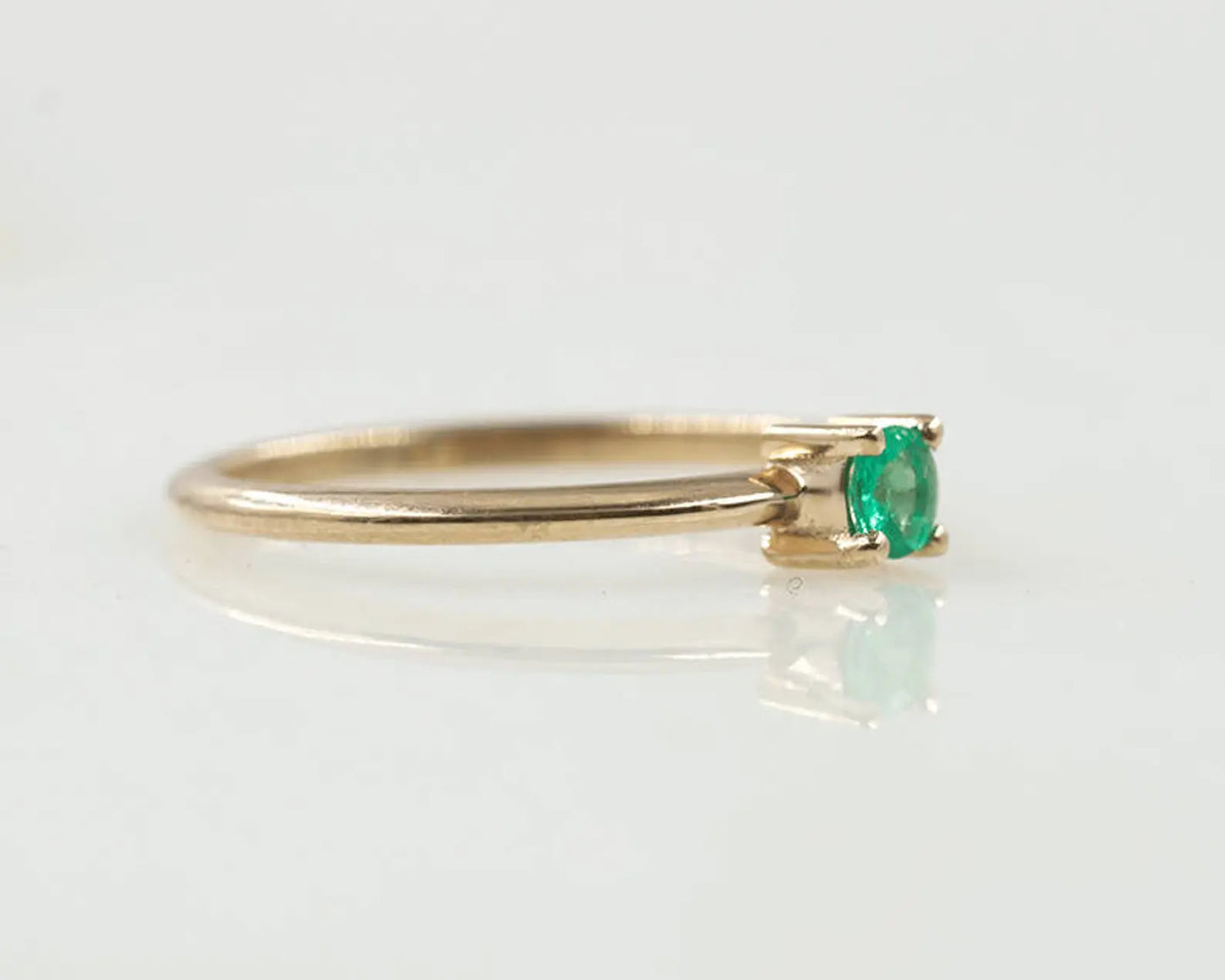 14K 0.15CT EMERALD SOLITAIRE RING