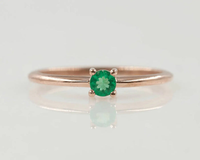 14K 0.15CT EMERALD SOLITAIRE RING