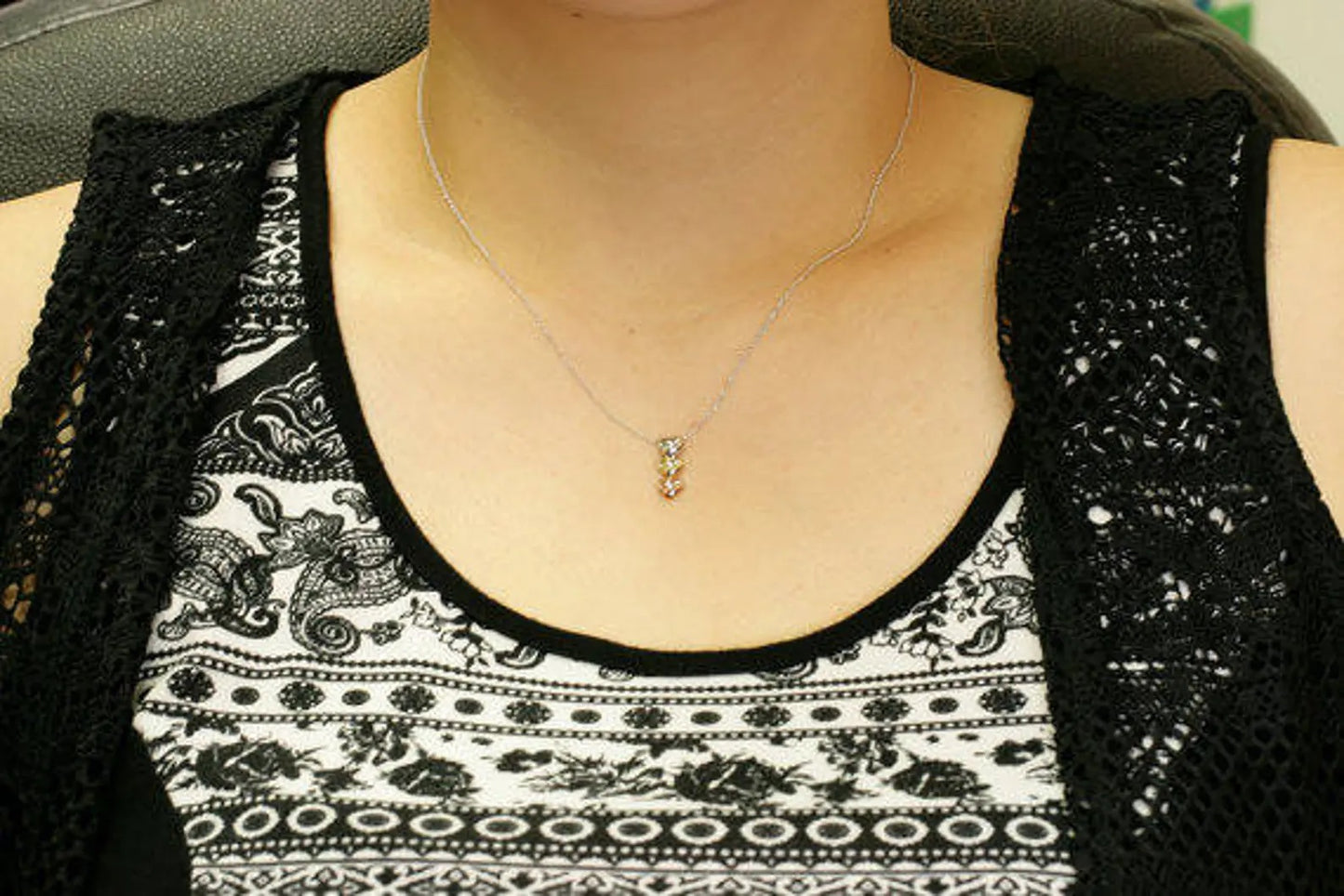 14K 3 DIAMOND 3 HEART NECKLACE