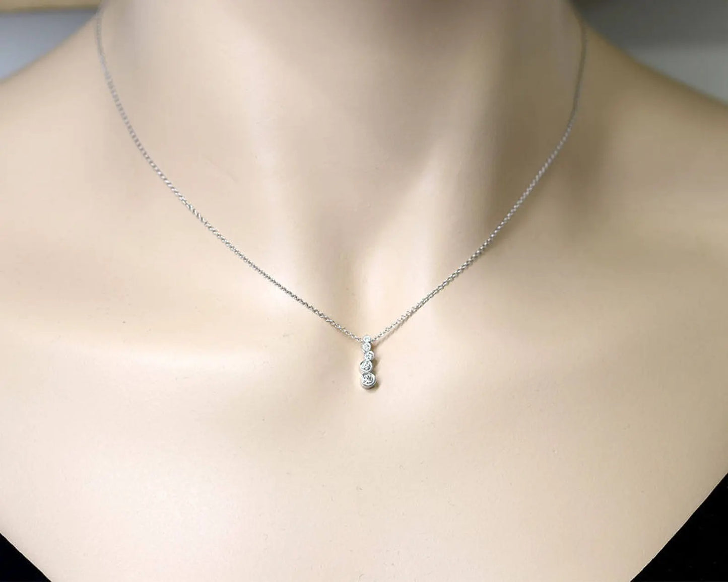 14K 5 DIAMOND BEZEL ZIGZAG NECKLACE