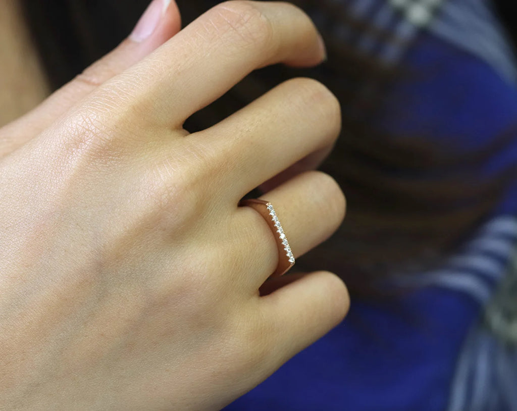 14K DIAMOND FLAT TOP BAR BAND