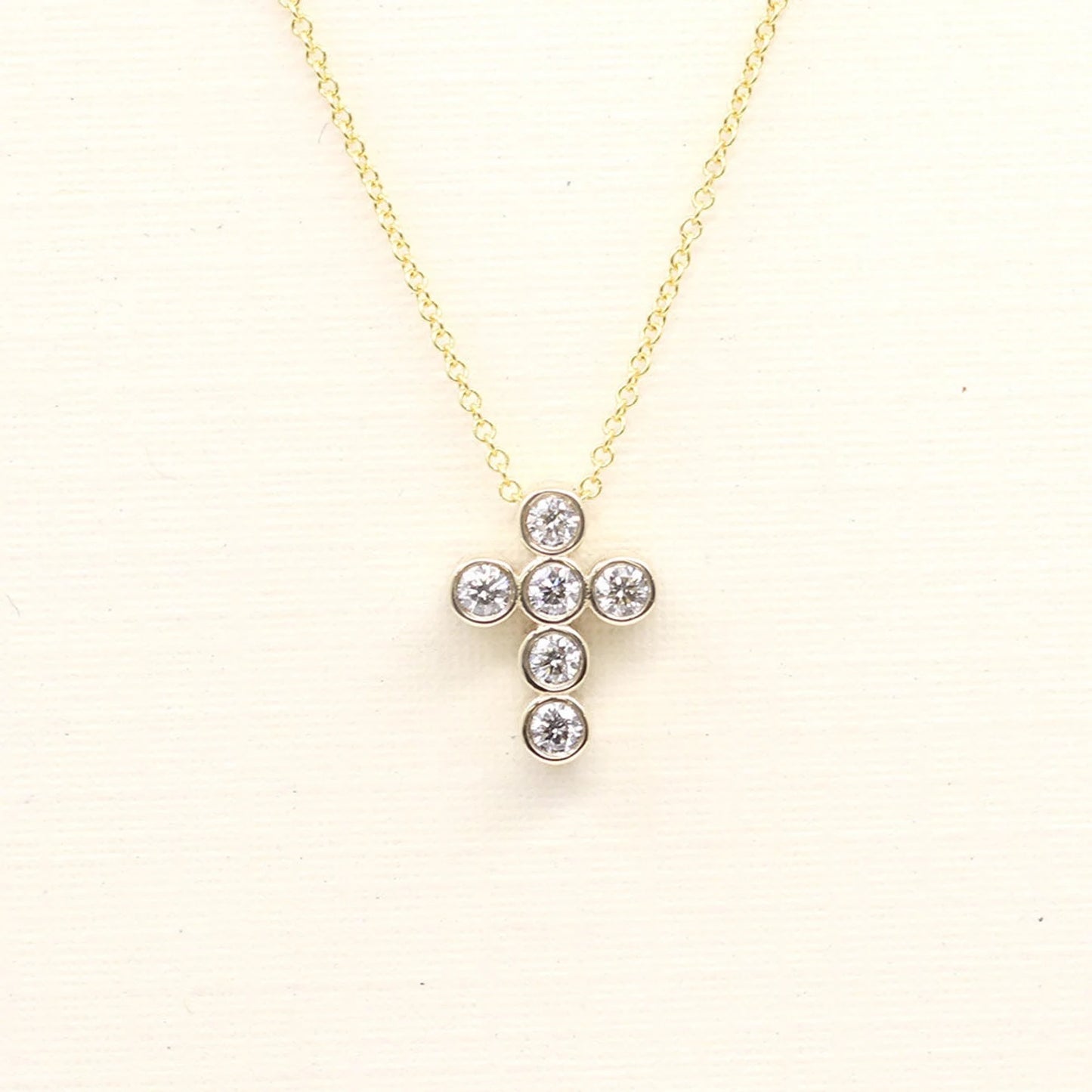 14K 0.18CT DIAMOND CROSS NECKLACE