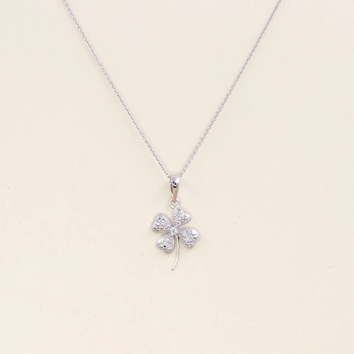 14K DIAMOND CLOVER NECKLACE