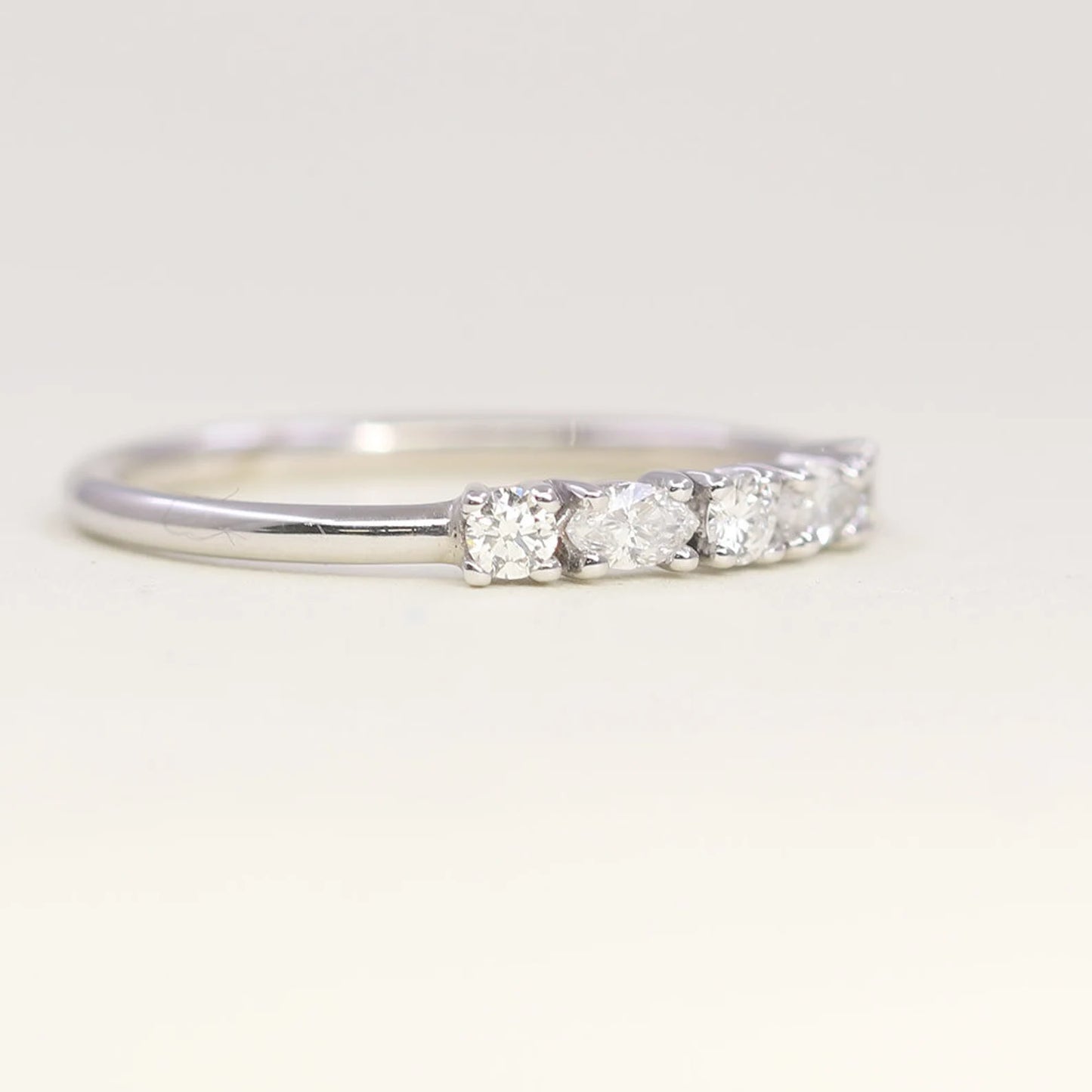 14K 0.24CT DIAMOND BAND