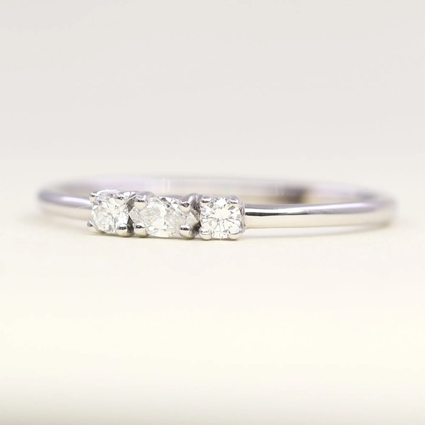 14K 0.14CT DIAMOND BAND