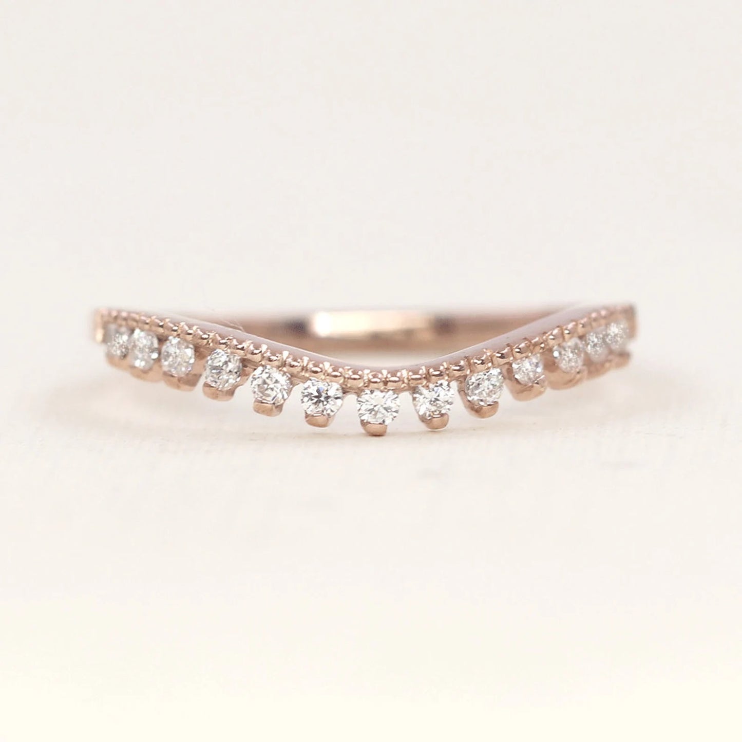 14K 0.20CT DIAMOND MILGRAIN CURVED BAND