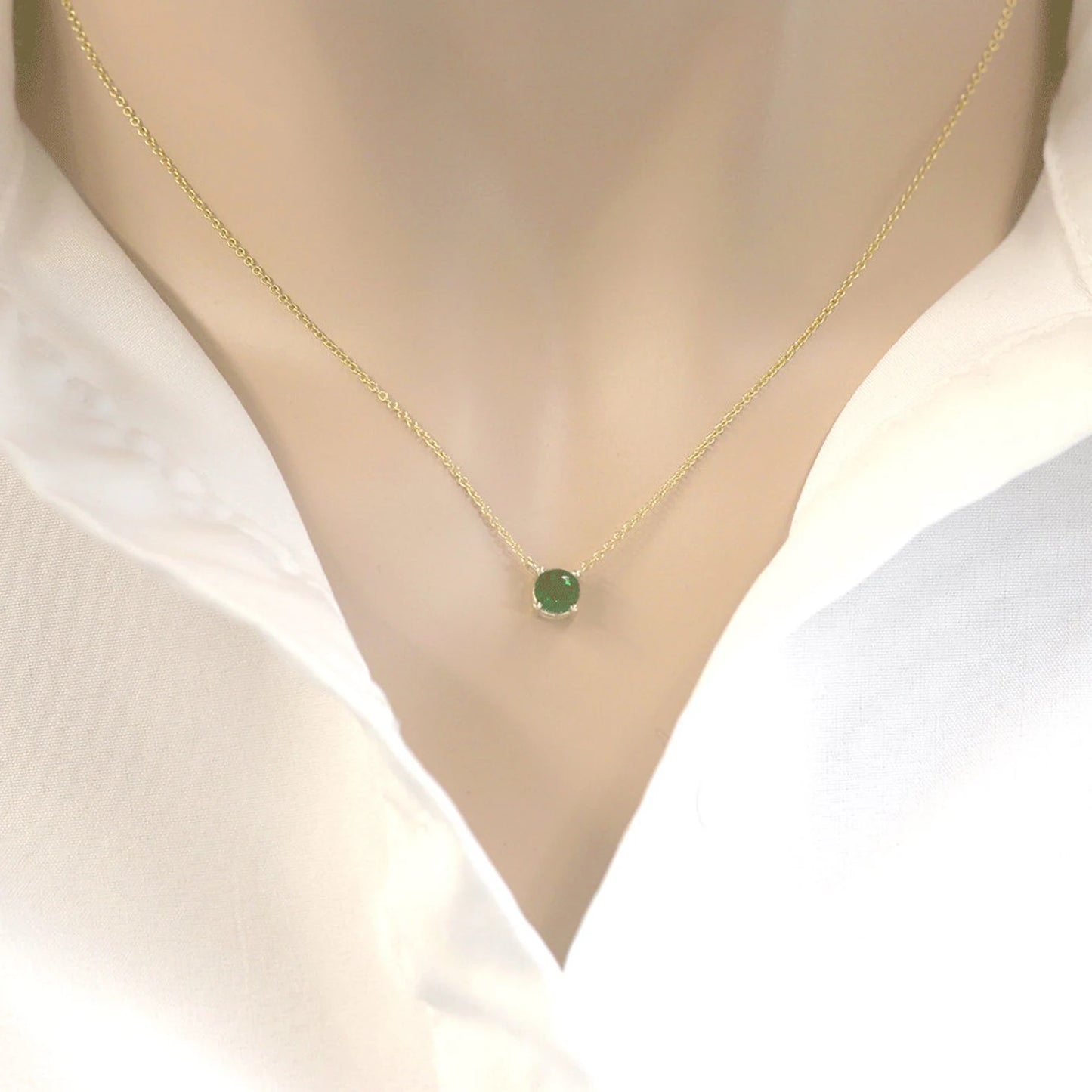 14K LAB EMERALD SOLITAIRE NECKLACE