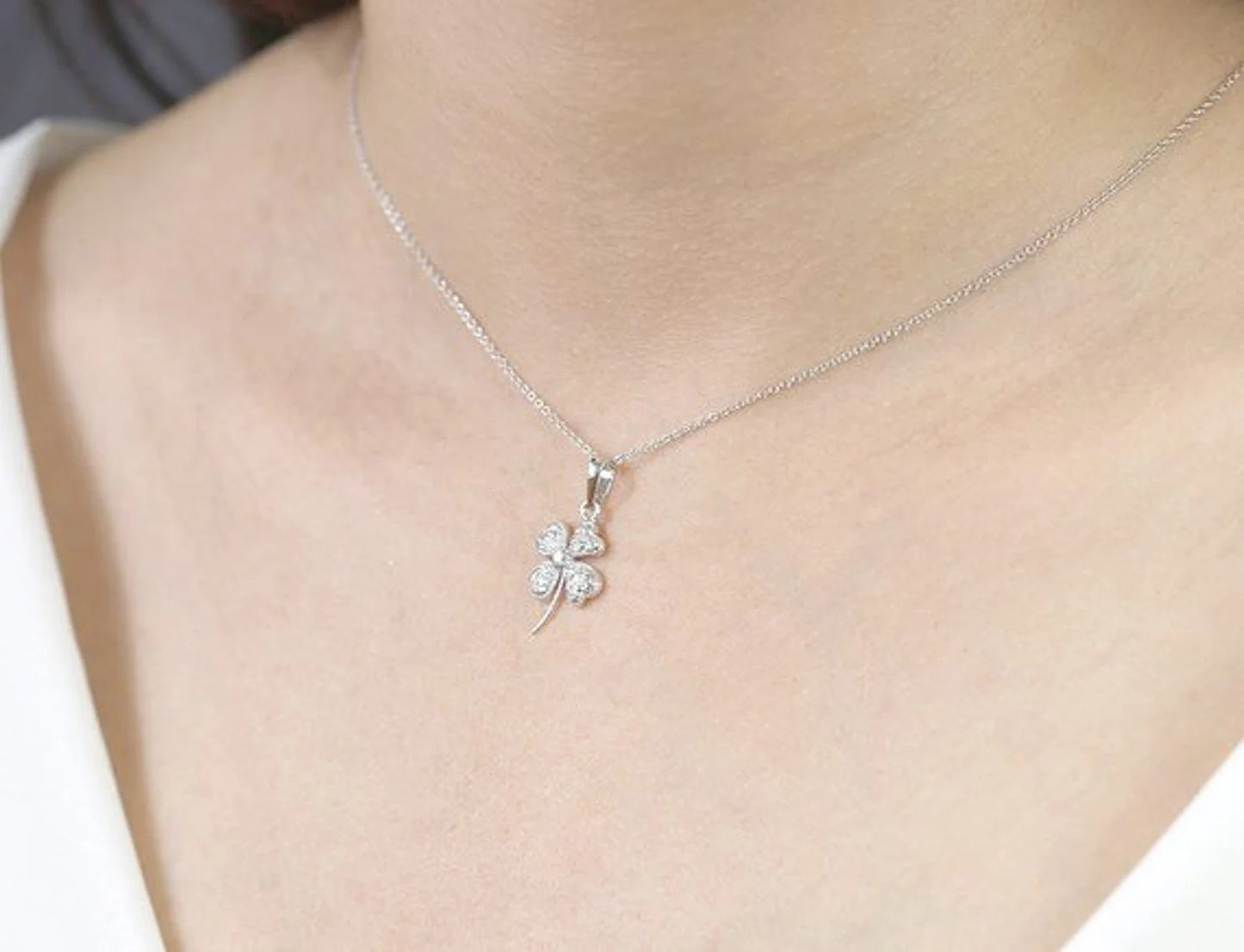 14K DIAMOND CLOVER NECKLACE