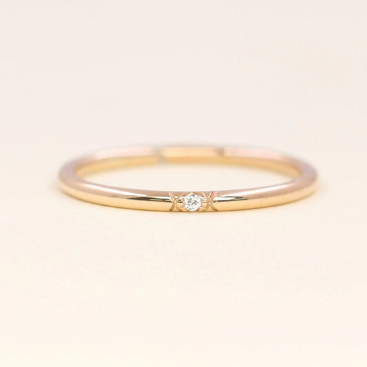 14K 1 DIAMOND 1.3MM BAND