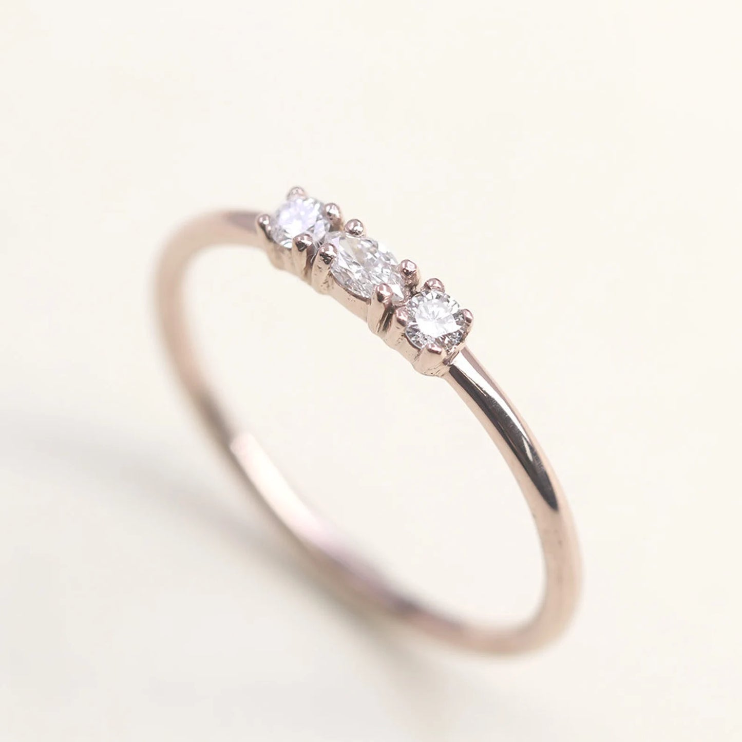 14K 0.14CT DIAMOND BAND