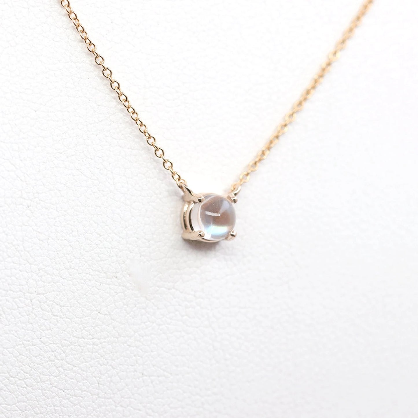 14K MOONSTONE SOLITAIRE NECKLACE