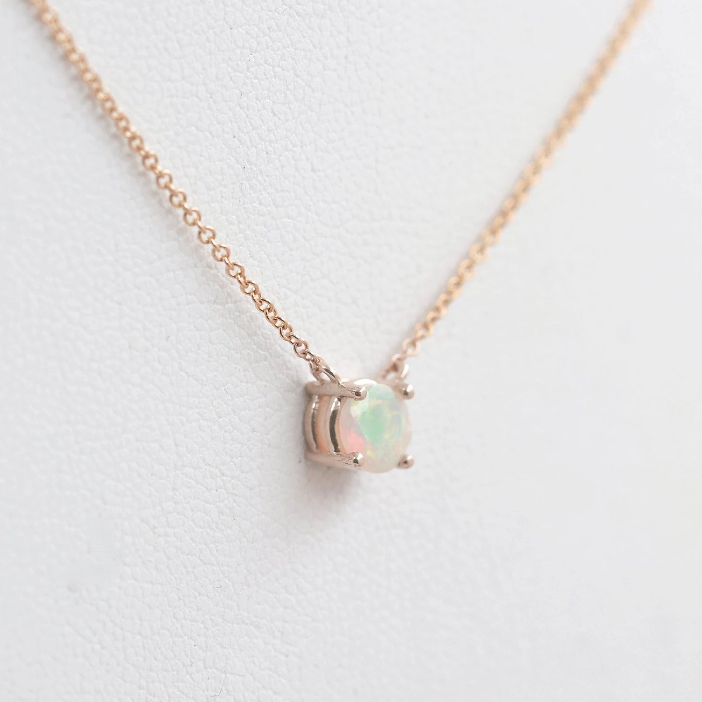 14K OPAL SOLITAIRE NECKLACE