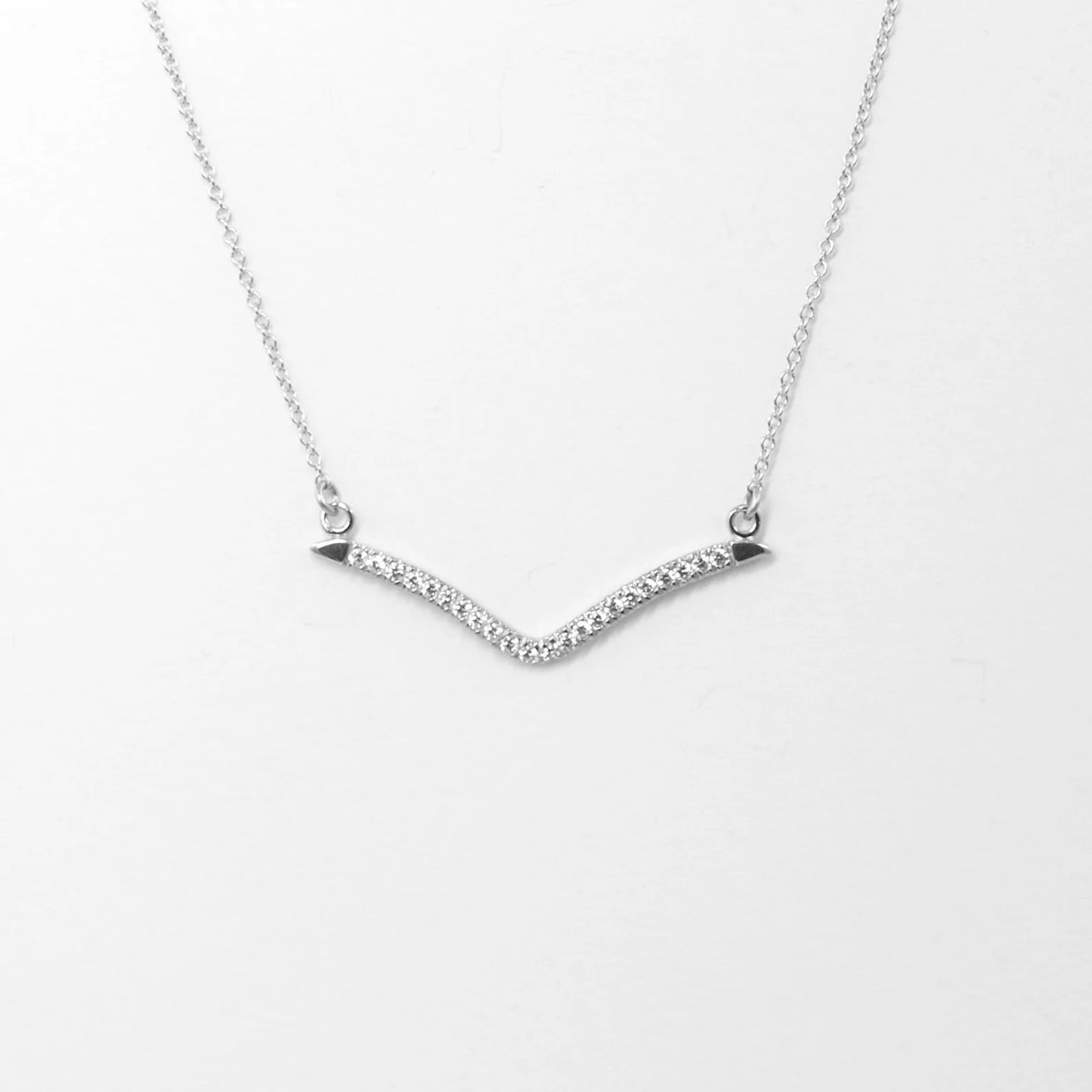 14K DIAMOND CHEVERON NECKLACE