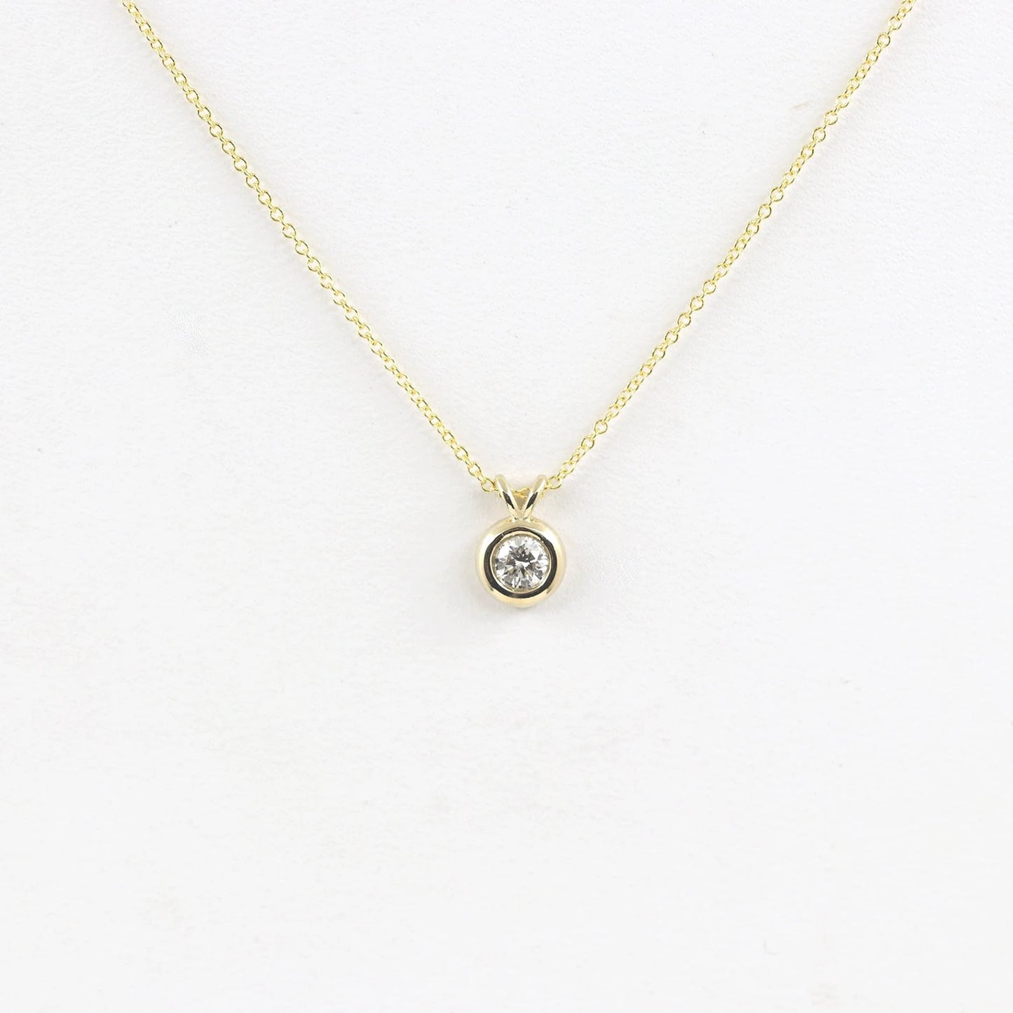 14K 0.15CT DIAMOND BEZEL SLIDING NECKLACE