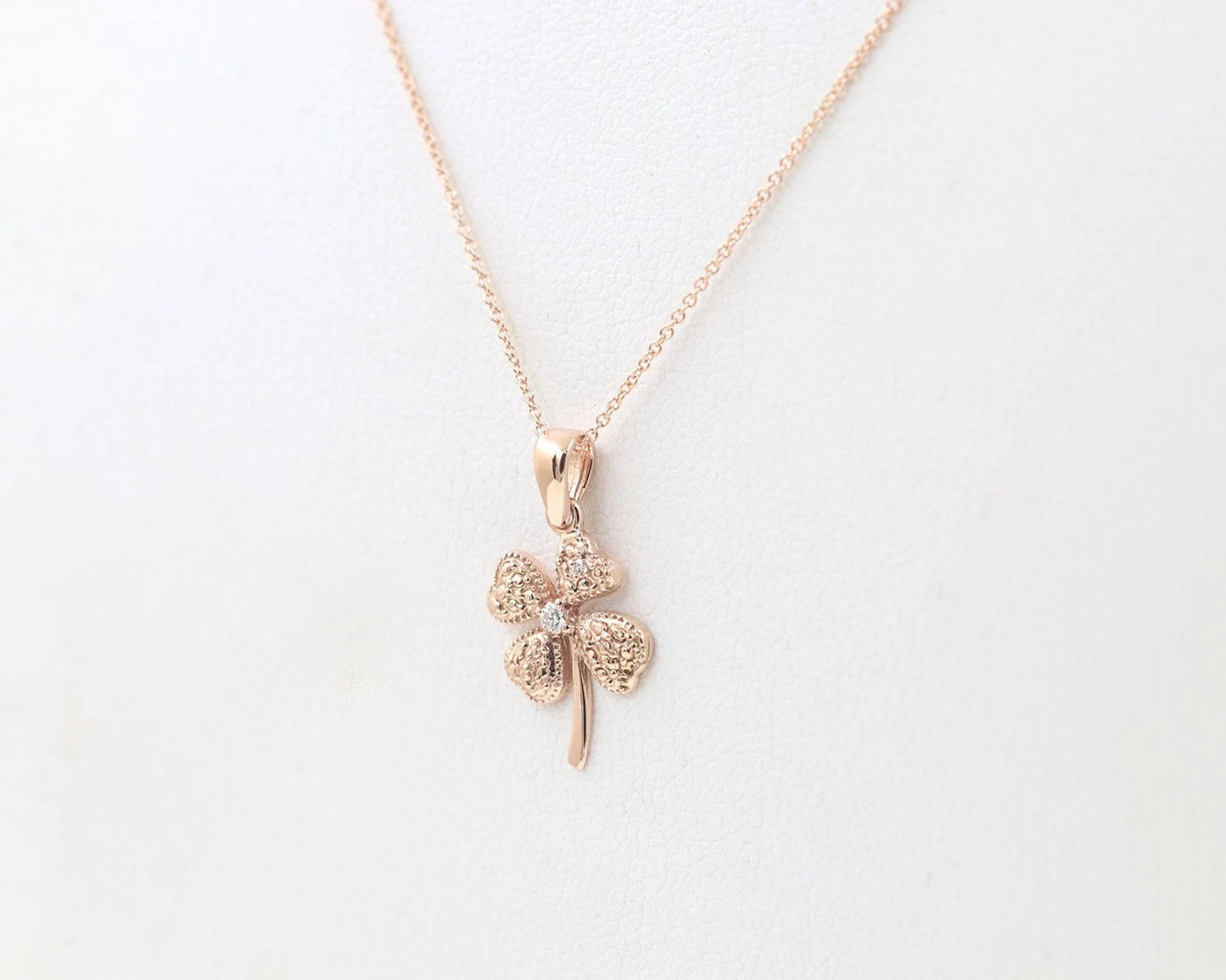 14K DIAMOND CLOVER NECKLACE