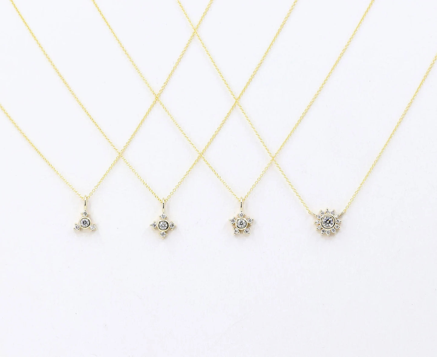 14K 0.13CT DIAMOND TINY STAR NECKLACE