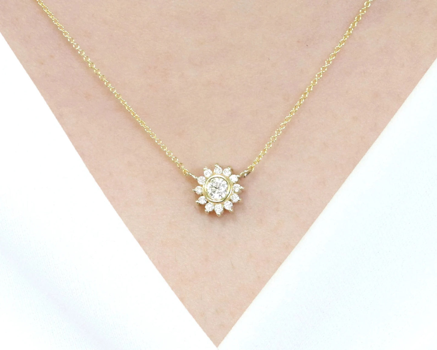 14K 0.25CT DIAMOND SUNFLOWER NECKLACE