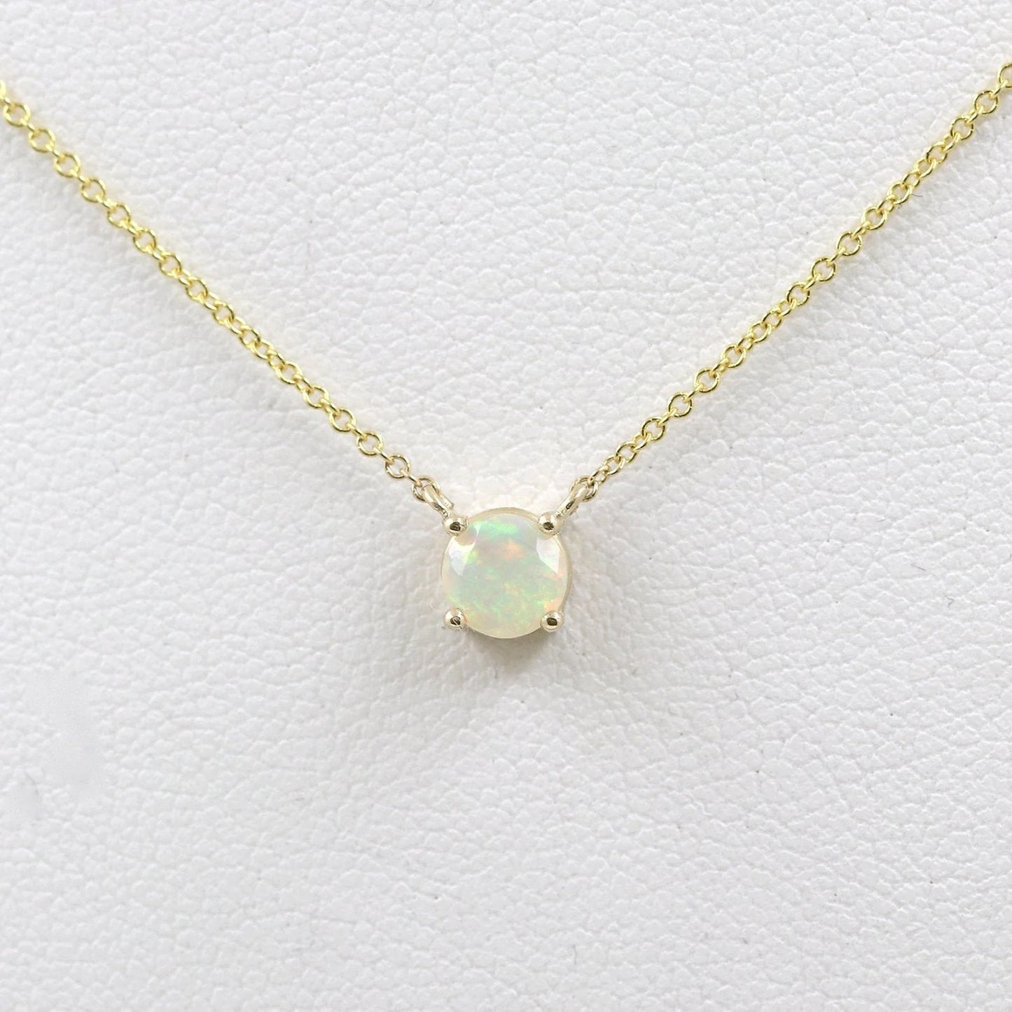 14K OPAL SOLITAIRE NECKLACE