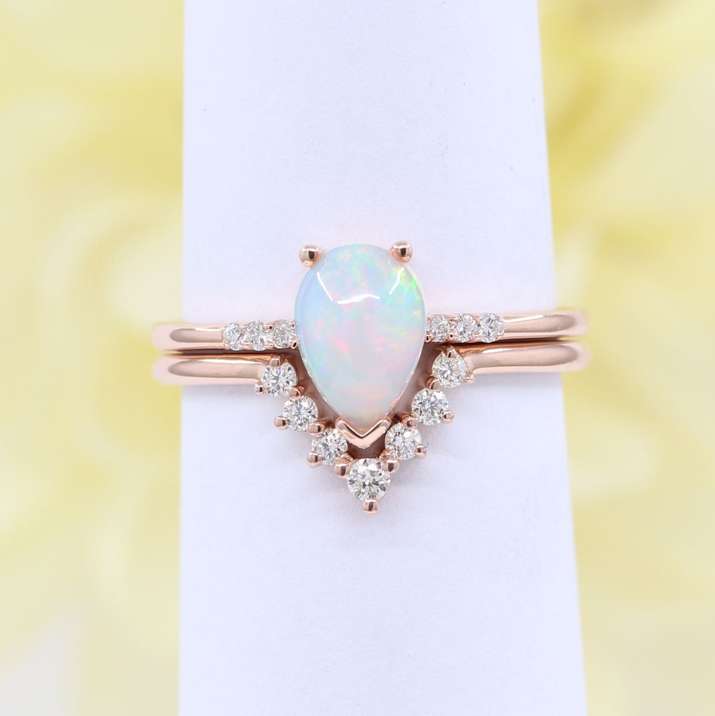 14K PEAR OPAL RING DIAMOND V BAND 2 RING SET