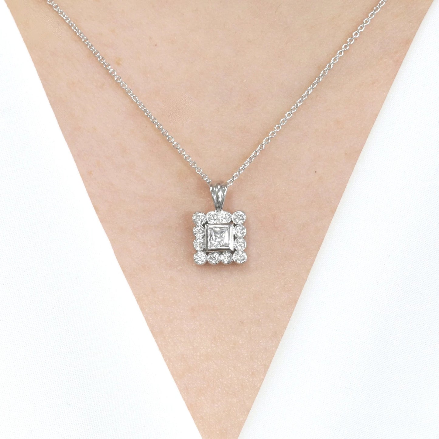 14K PRINCESS CUT SQUARE DIAMOND NECKLACE