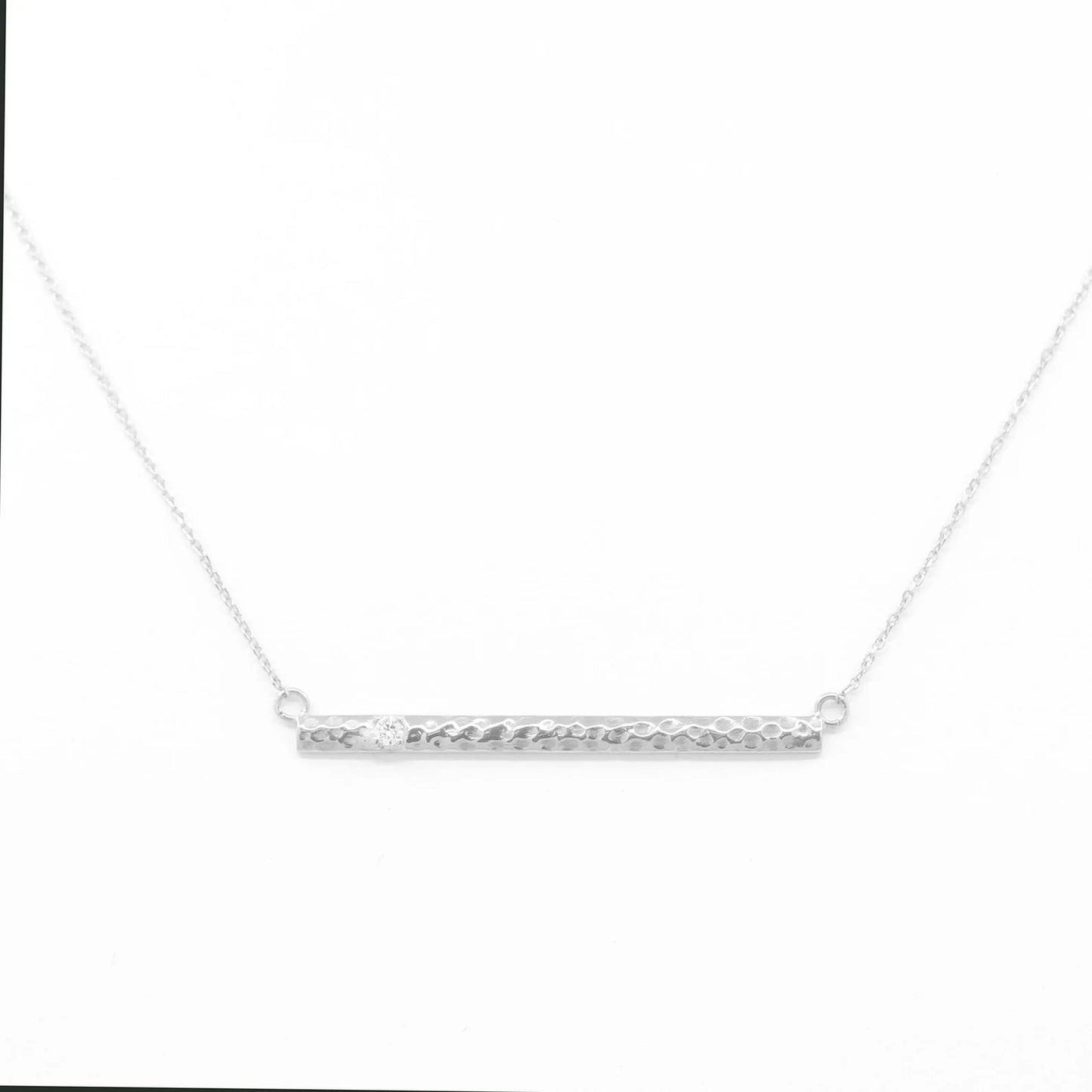 14K 1 DIAMOND HAMMERED BAR NECKLACE