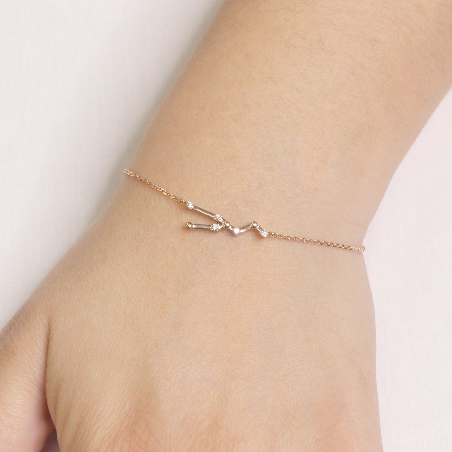 14K DIAMOND TAURUS ZODIAC SIGN BRACELET