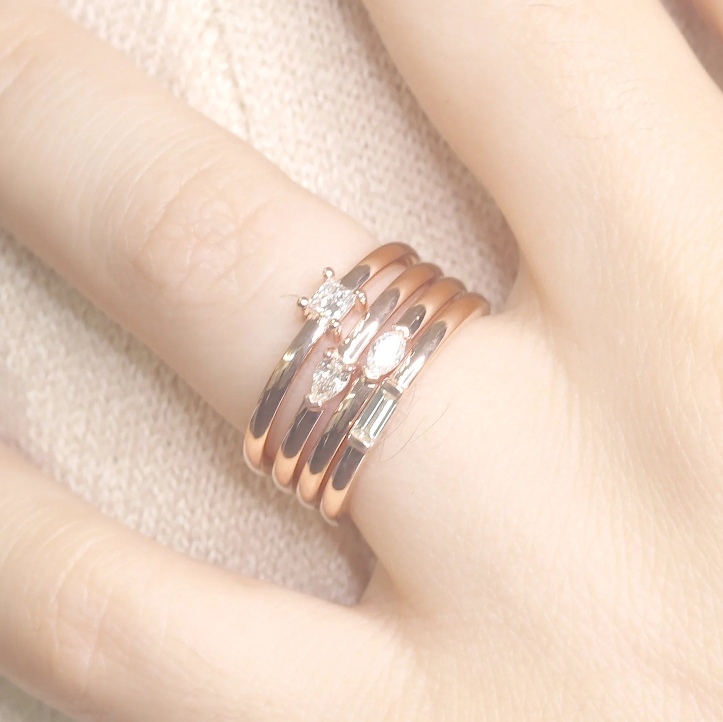 14K MARQUISE EMERALD SOLITAIRE BAND