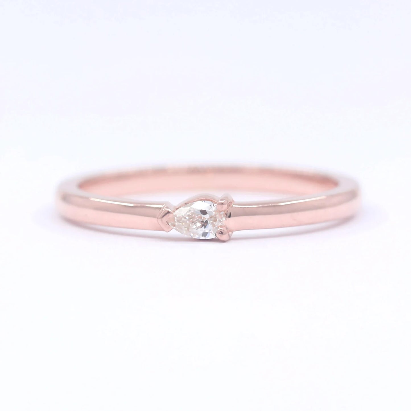 14K PEAR DIAMOND SOLITAIRE BAND