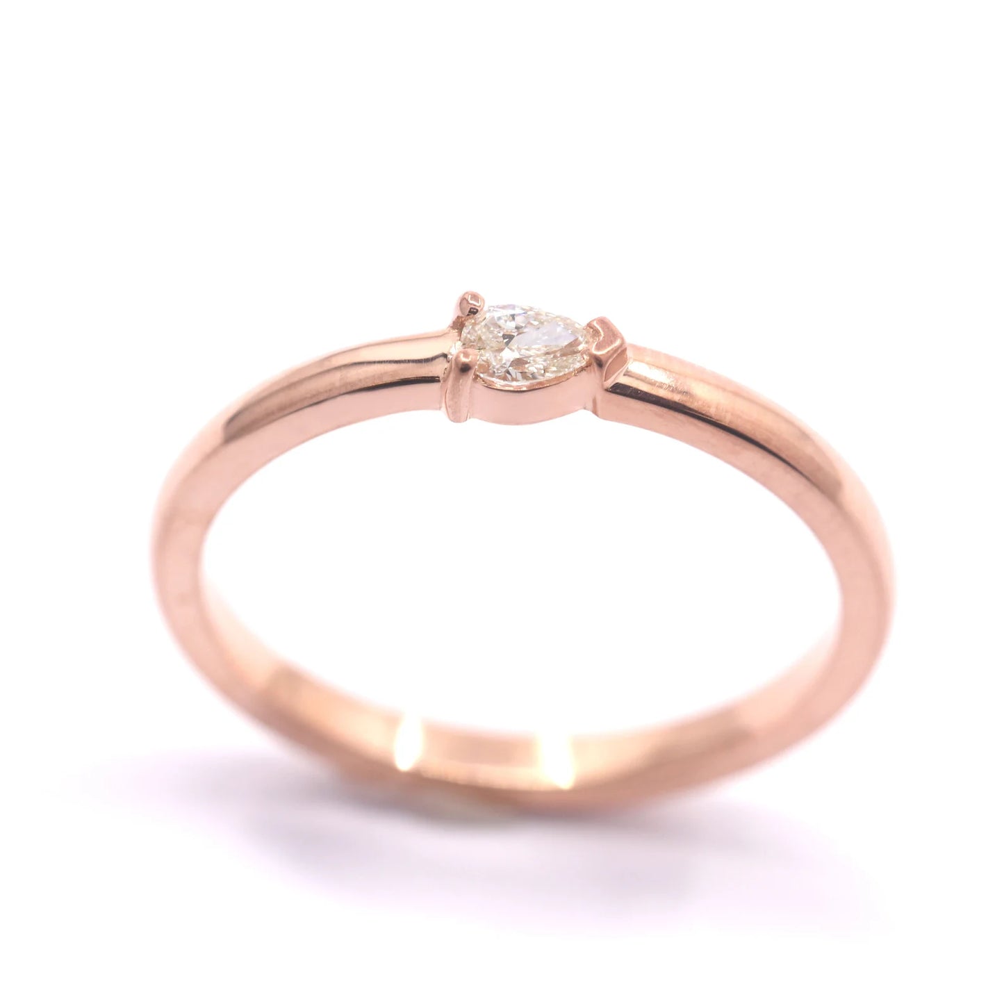 14K PEAR DIAMOND SOLITAIRE BAND