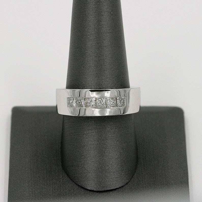 14K PRINCESS CUT DIAMOND CHANNEL BAND