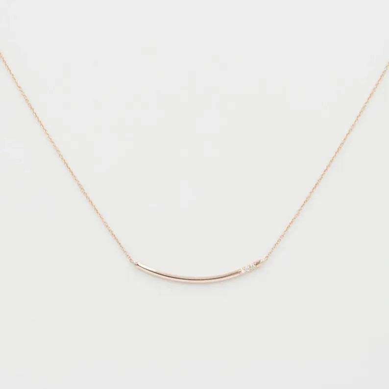 14K 3 DIAMOND CURVED BAR NECKLACE