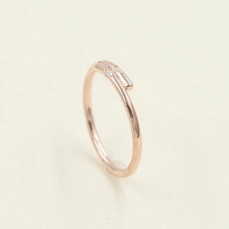 14K 2 DIAMOND OVERLAP BAND