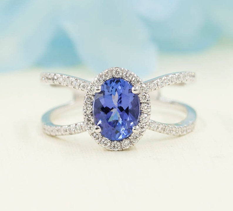 14K OVAL TANZANITE DIAMOND HALO DOUBLE BAND RING