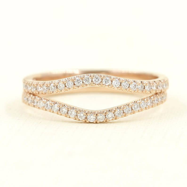 14K 0.17CT DIAMOND CURVED BAND