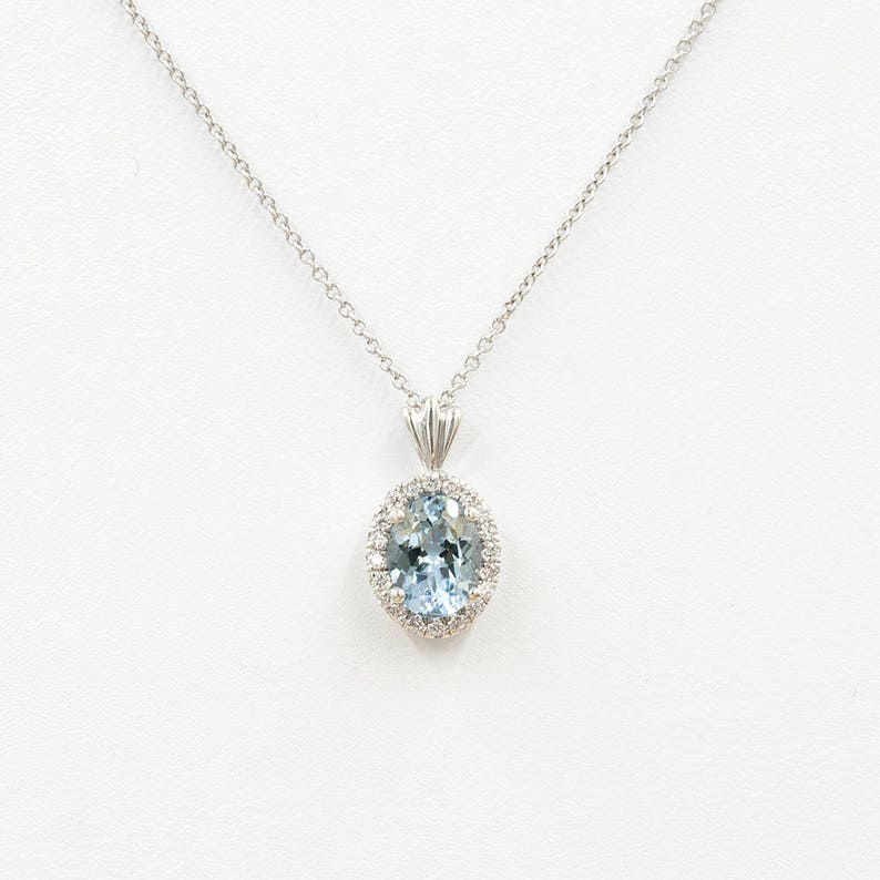 14K OVAL AQUAMARINE DIAMOND HALO NECKLACE