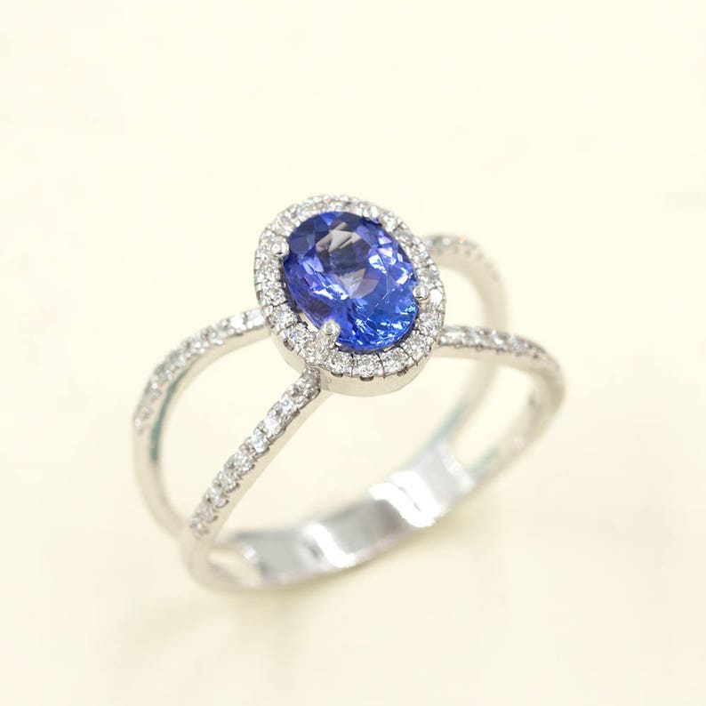 14K OVAL TANZANITE DIAMOND HALO DOUBLE BAND RING