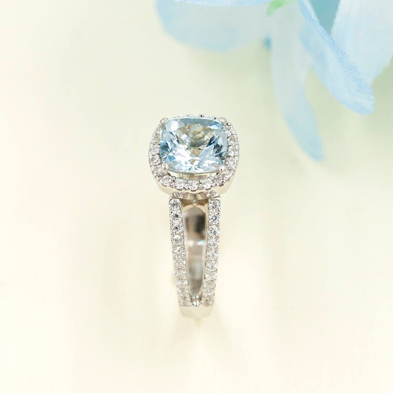 14K CUSHION AQUAMARINE DIAMOND HALO RING