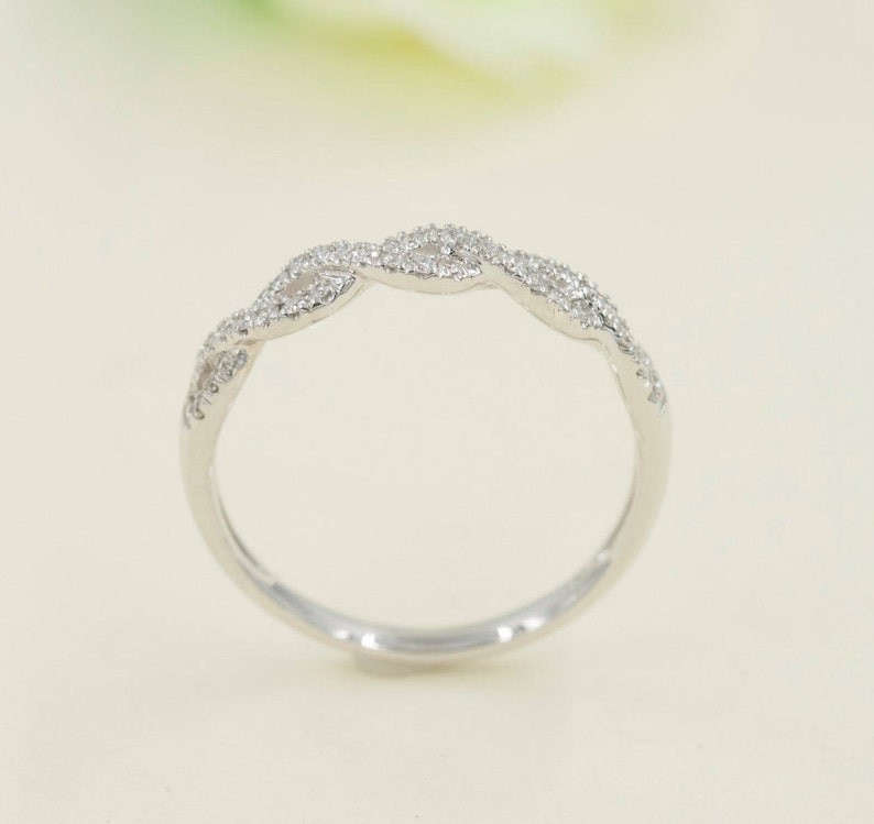 14K 0.23CT DIAMOND TWIST BAND