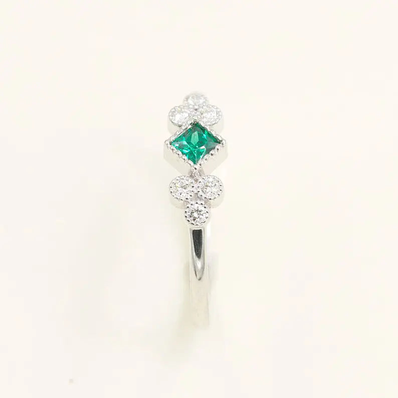 14K PRINCESS EMERALD DIAMOND CLUSTER RING