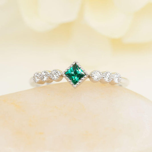 14K PRINCESS EMERALD DIAMOND RING