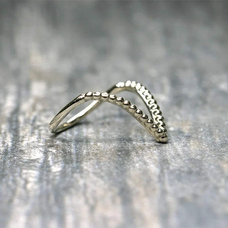 14K DEEP CHEVRON BEADED BAND